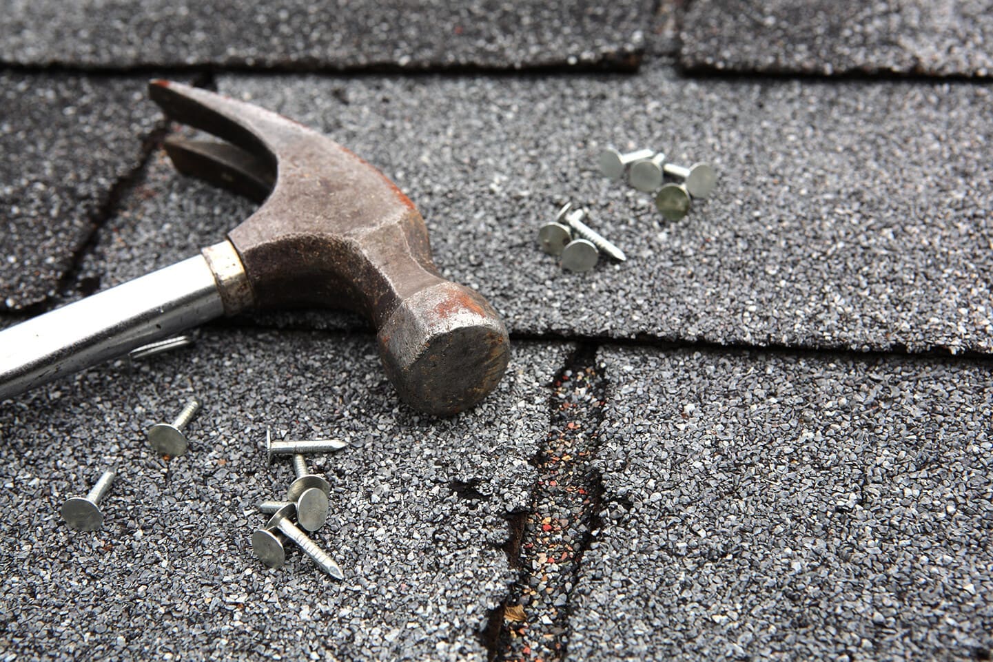 How to Stop a Leaking Roof During a Heavy Rainstorm Roof Repair